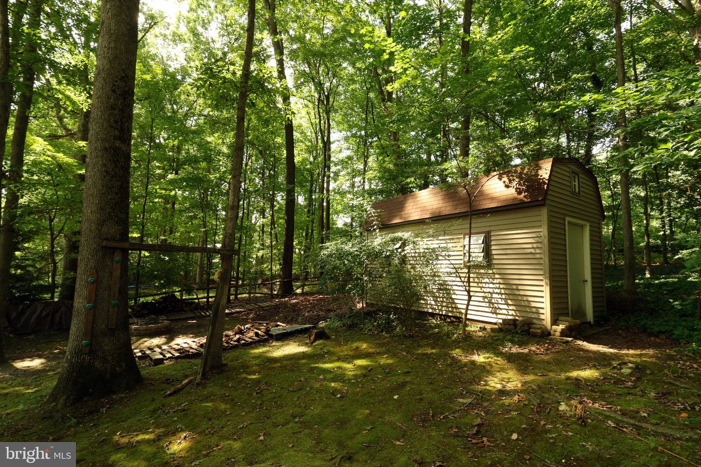 667 Devonshire Dr Property Photo 49
