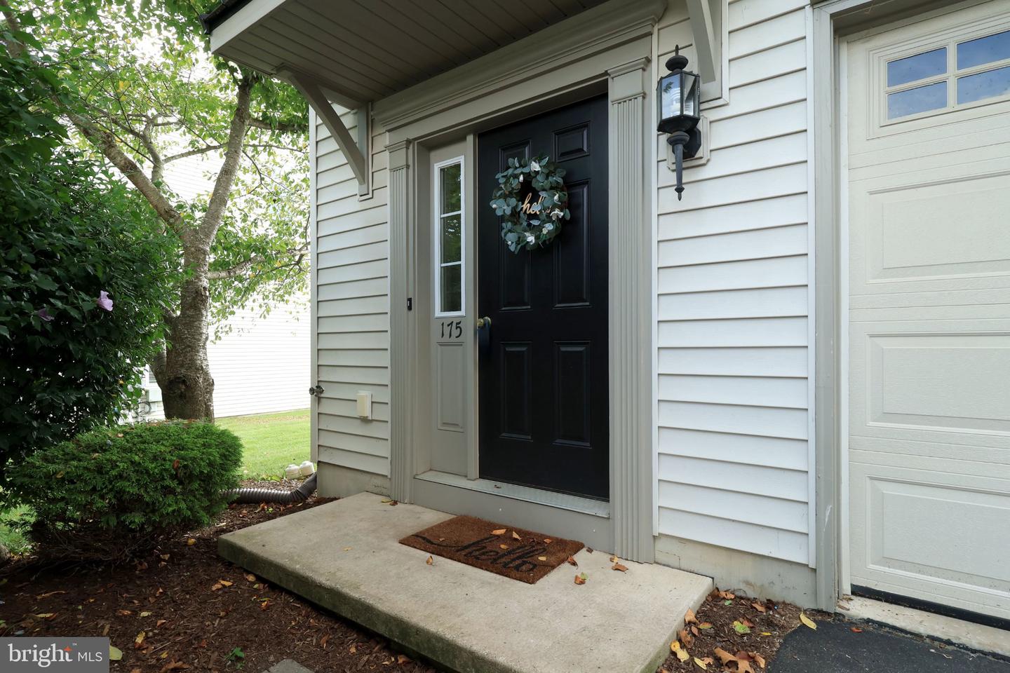 175 Dorchester Ln Property Photo 2