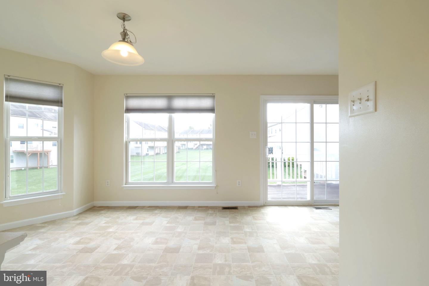 175 Dorchester Ln Property Photo 7