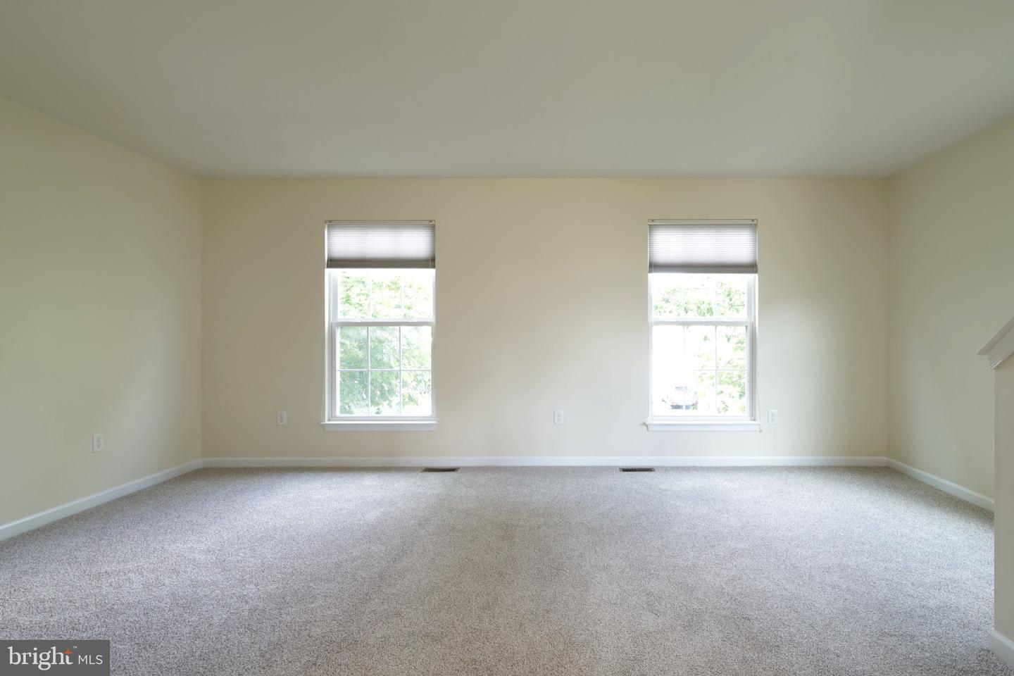 175 Dorchester Ln Property Photo 20