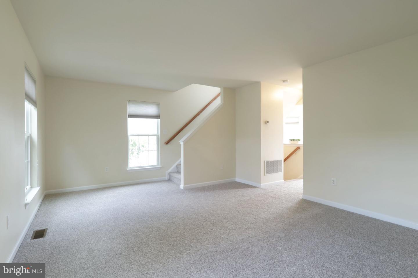 175 Dorchester Ln Property Photo 22