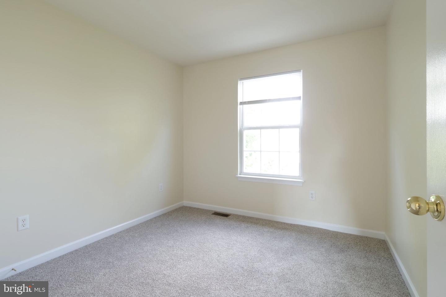 175 Dorchester Ln Property Photo 32