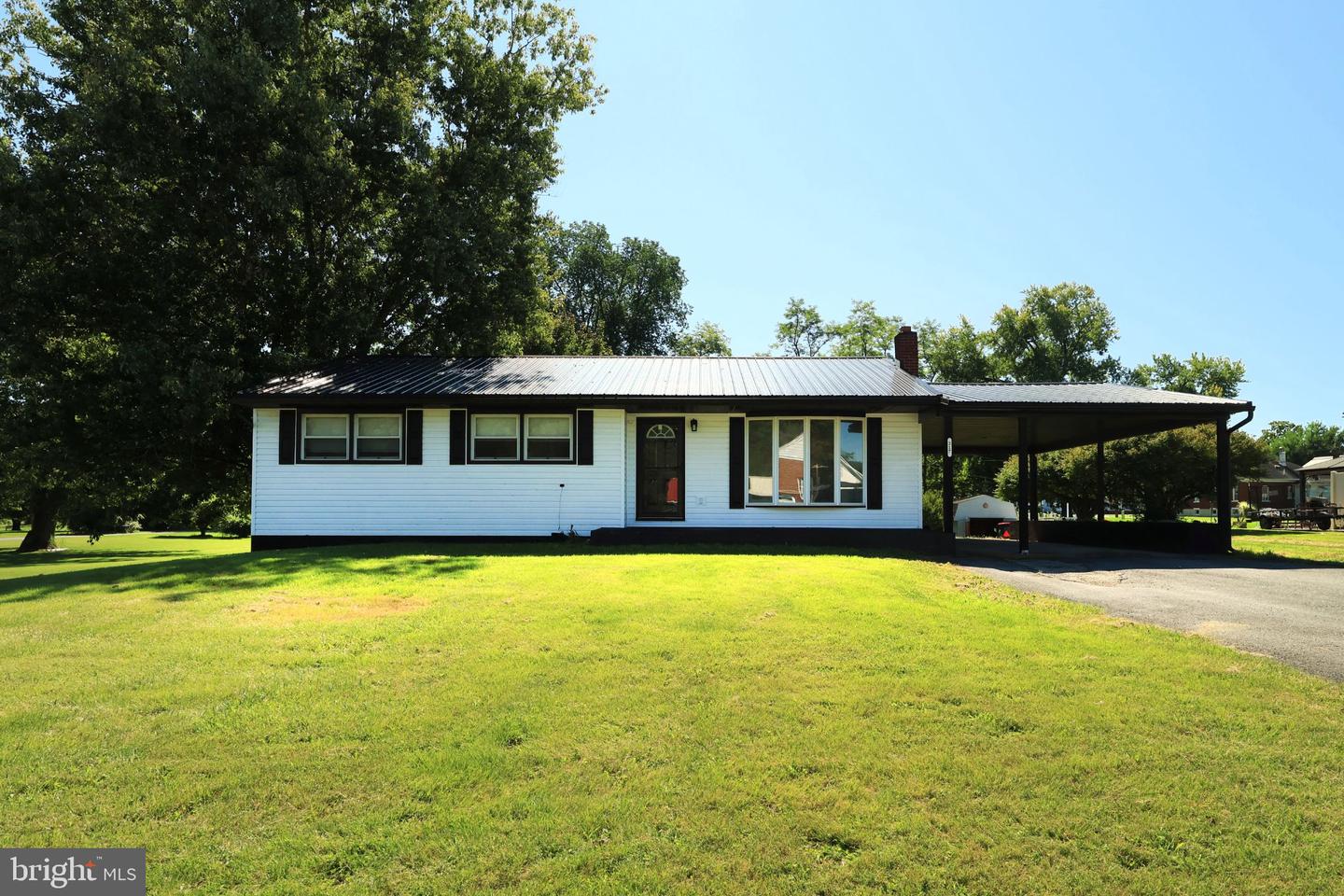 217 Old 220 Rd Property Photo 1