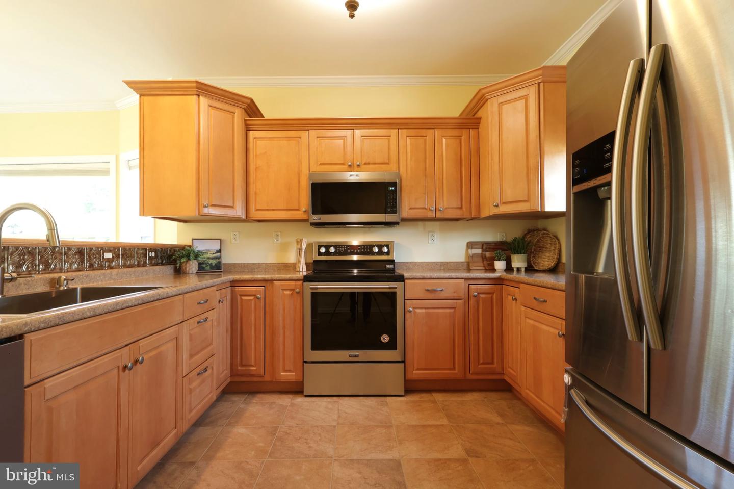 411 Stony Pointe Dr Property Photo 6