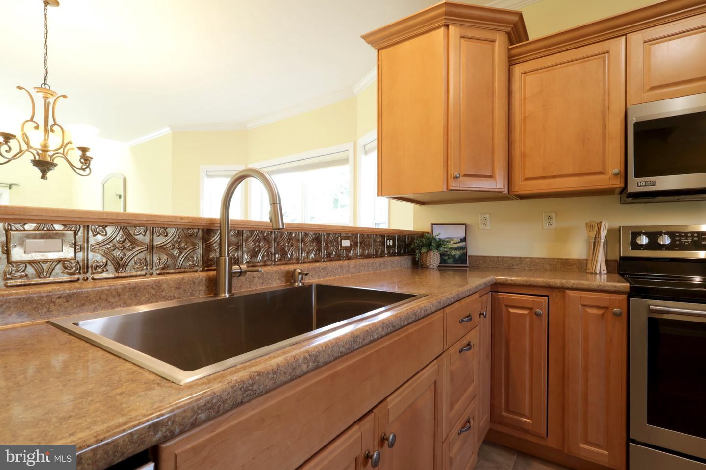 411 Stony Pointe Dr Property Photo 8