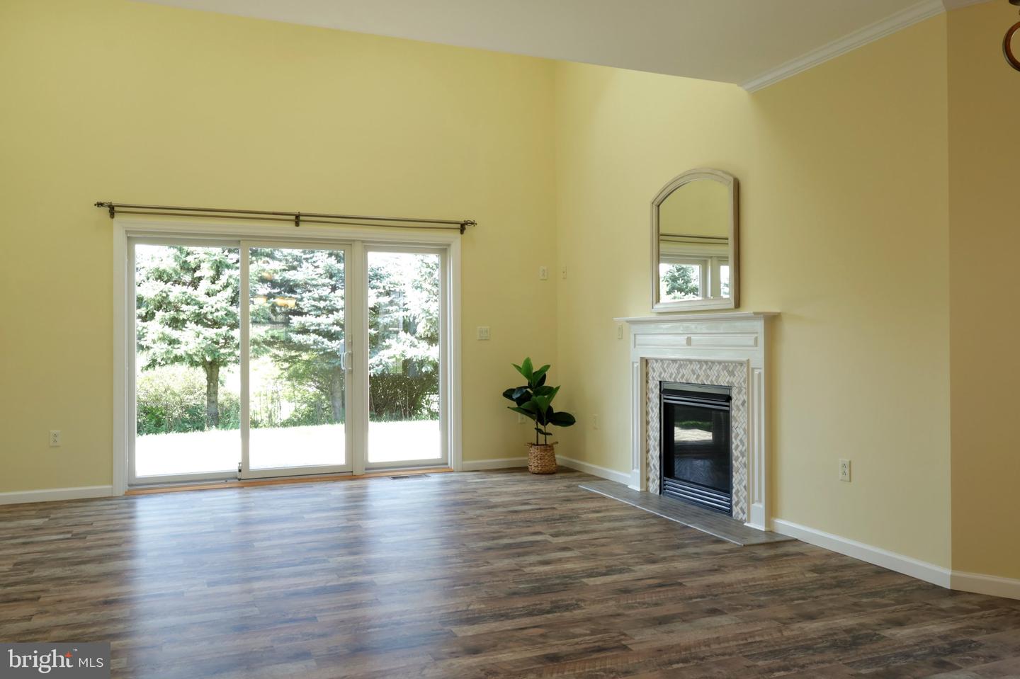 411 Stony Pointe Dr Property Photo 18