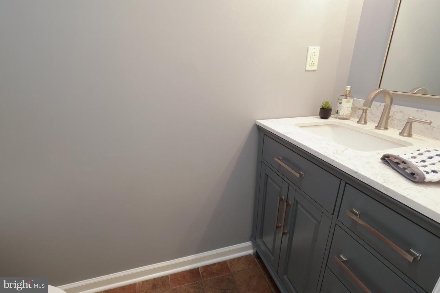 411 Stony Pointe Dr Property Photo 28