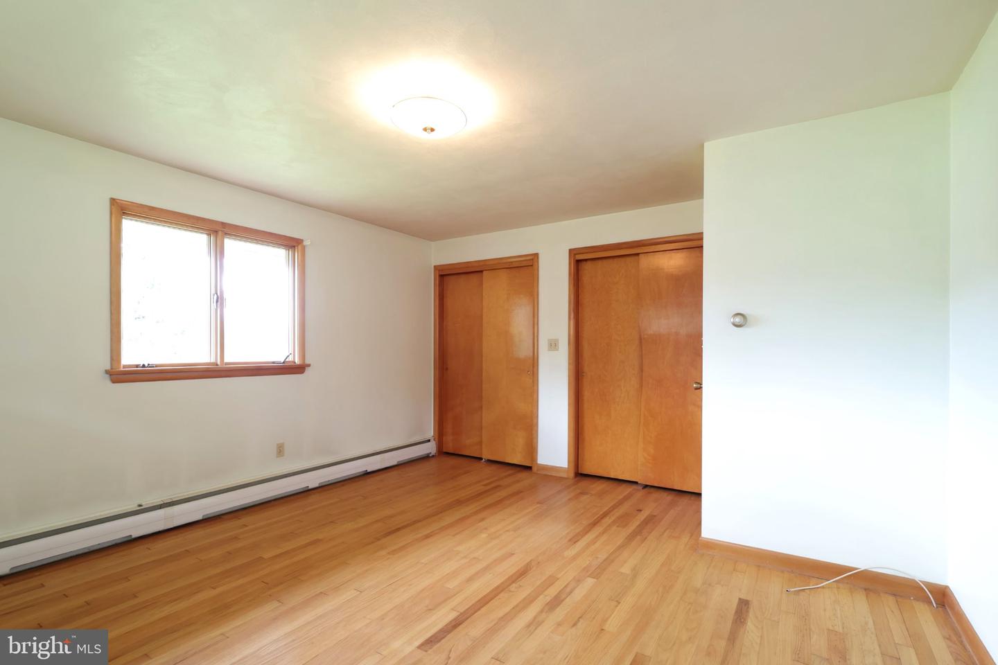 1185 Centre St Property Photo 27
