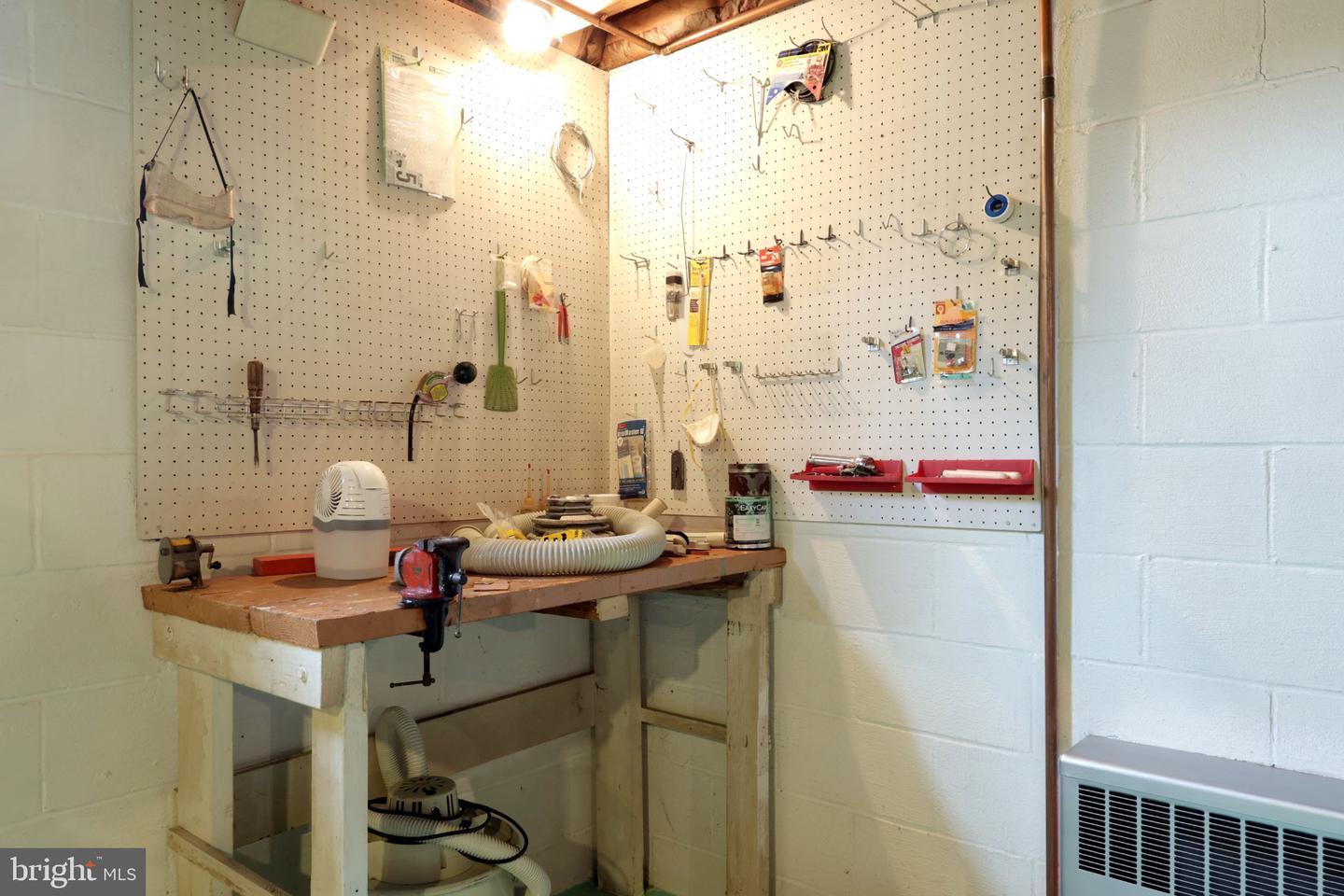 1185 Centre St Property Photo 38