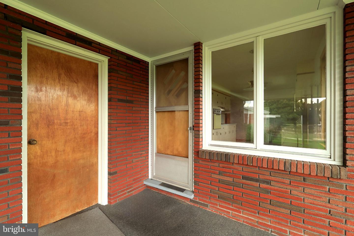 1185 Centre St Property Photo 44