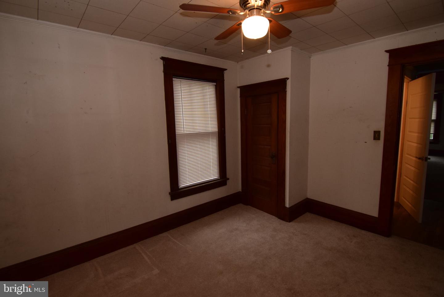 479 E High St Property Photo 8