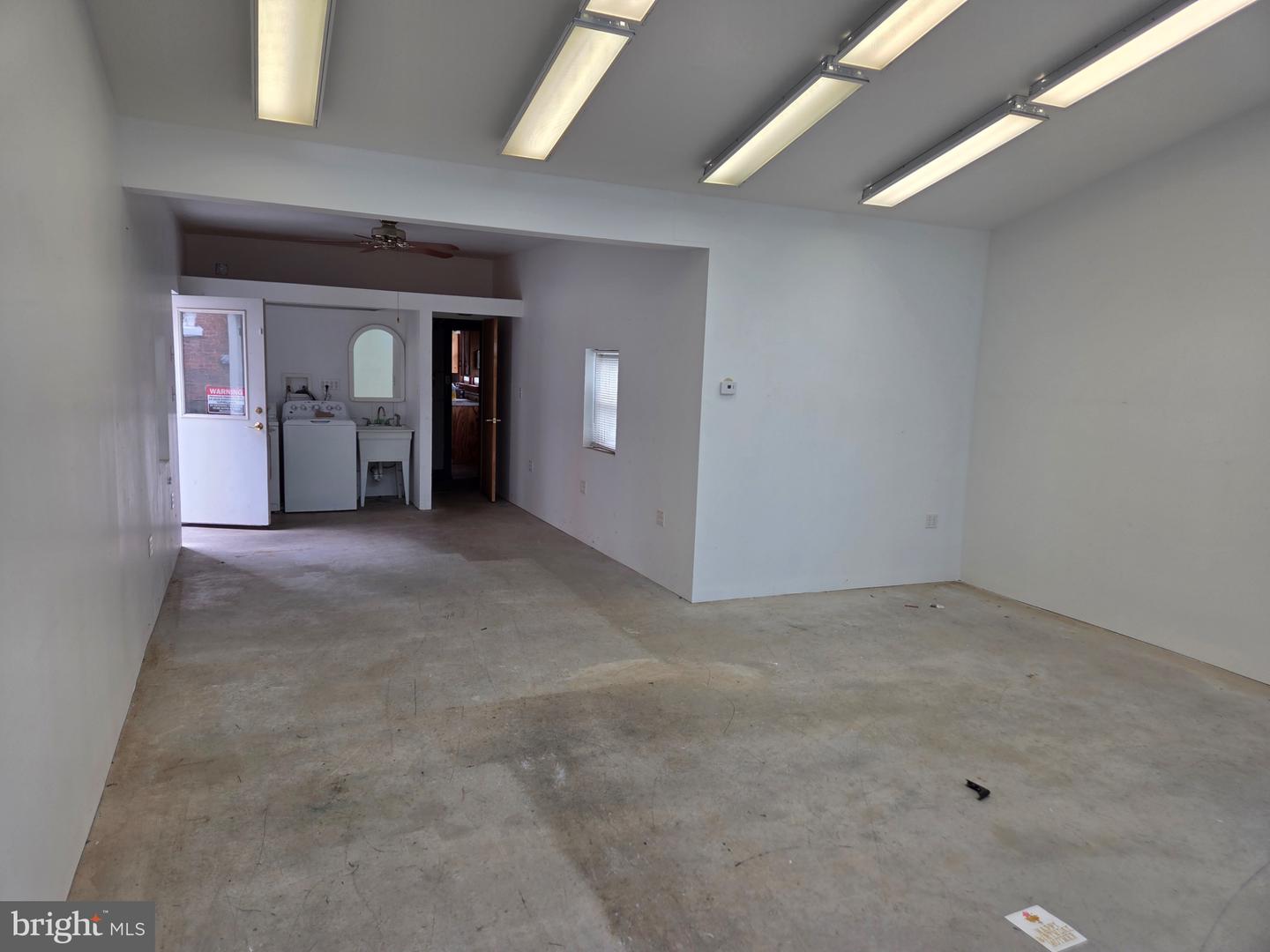 500 Main St Property Photo 7