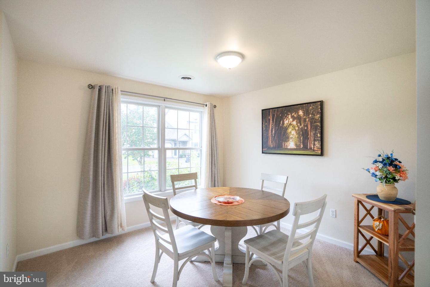128 Winchester Ct Property Photo 7