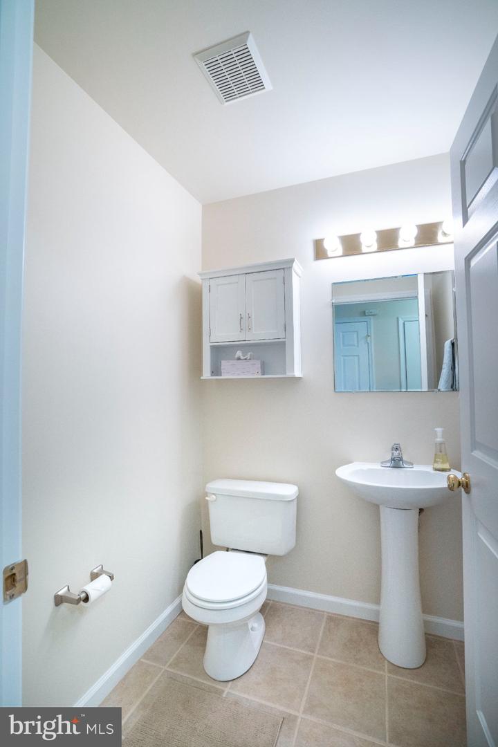 128 Winchester Ct Property Photo 22