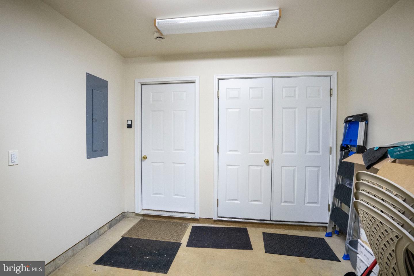128 Winchester Ct Property Photo 33