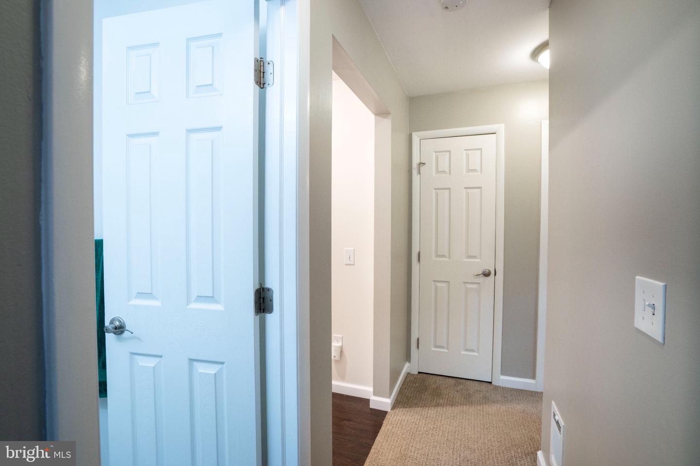 461 Canterbury Dr Property Photo 29