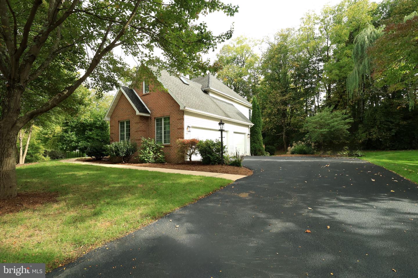 1304 Megan Dr Property Photo 2