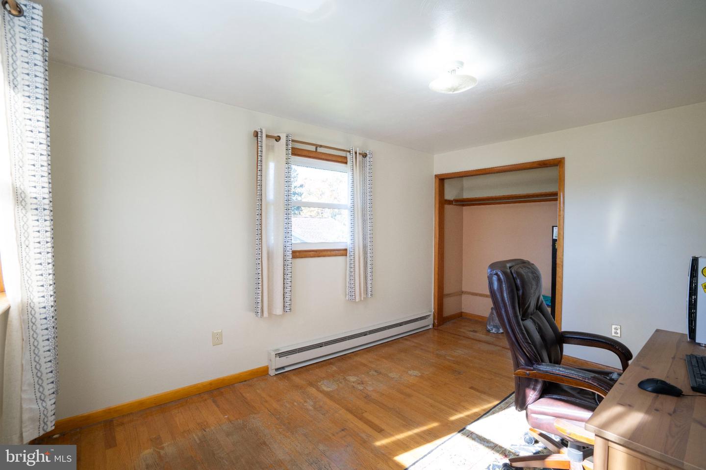 157 W Clearview Ave Property Photo 27