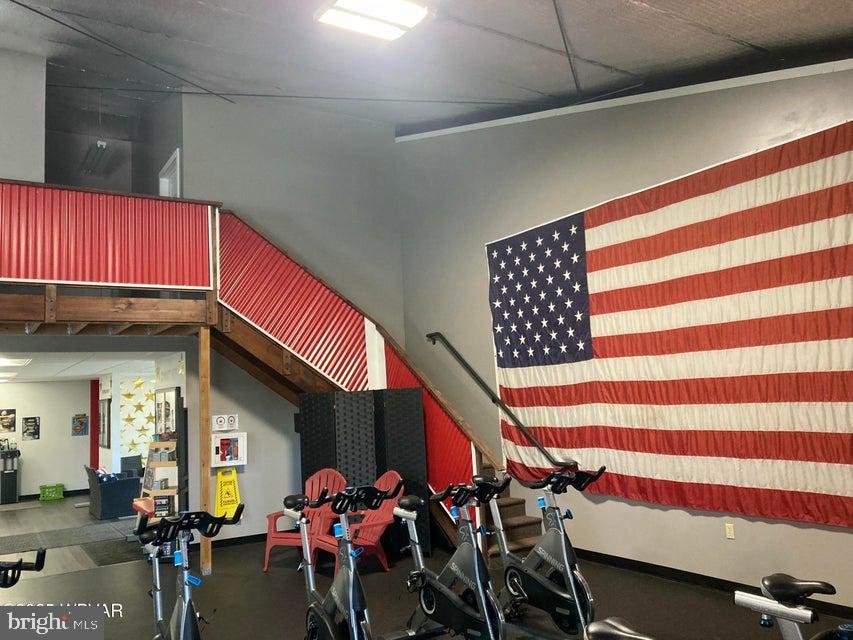 501 Walnut St E Property Photo 23