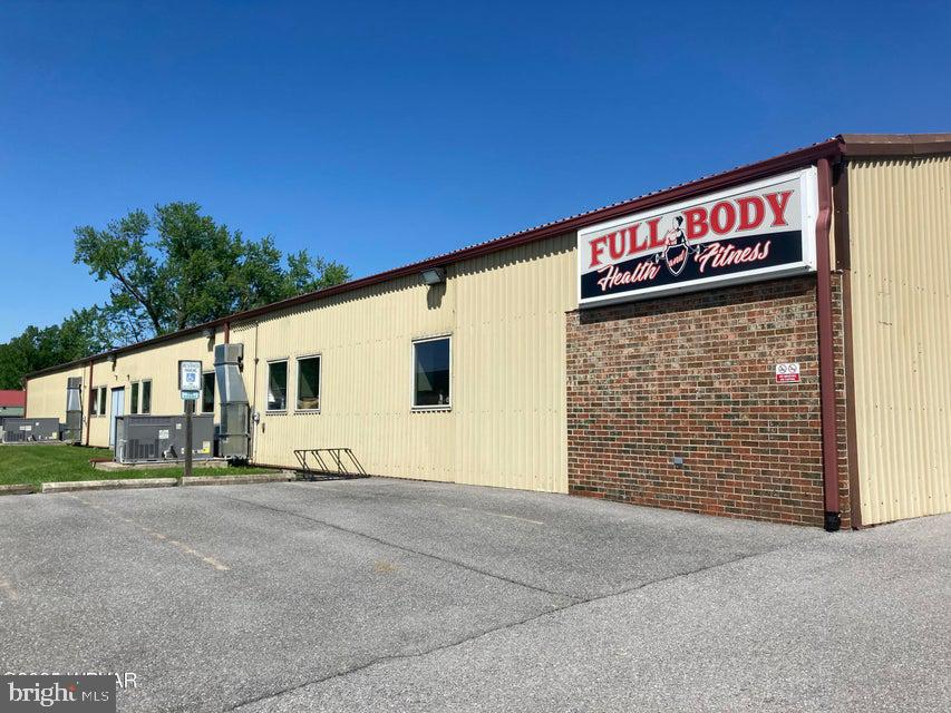 501 Walnut St E Property Photo 38