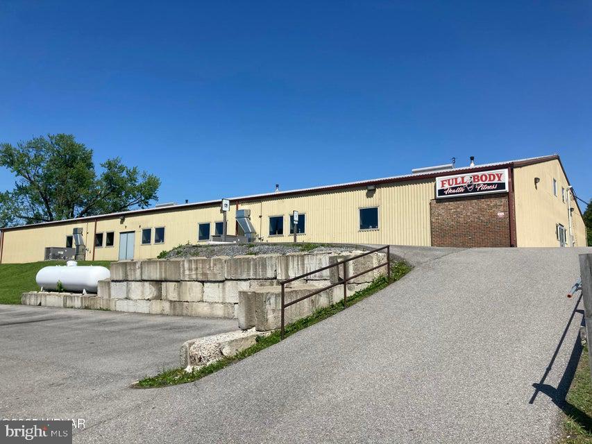 501 Walnut St E Property Photo 39