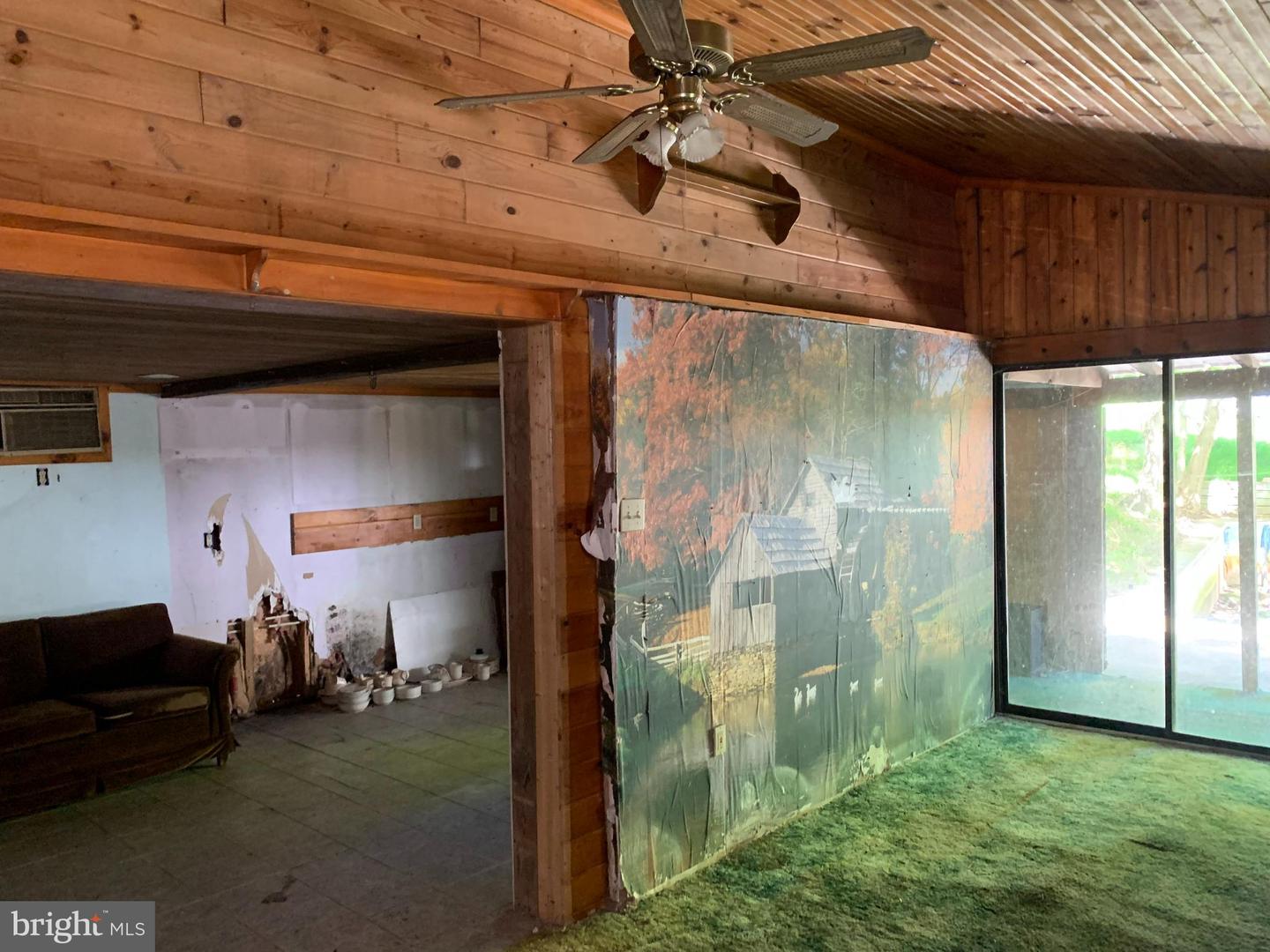 20 Whippoorwill Ln Property Photo 8