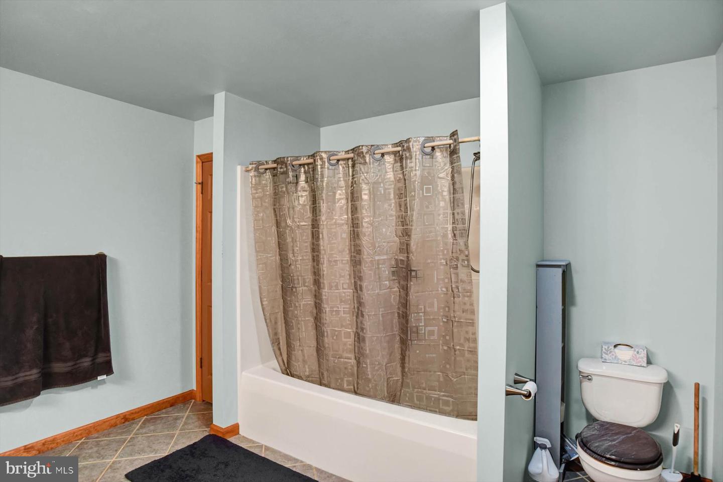 45 Laurel Ln Property Photo 22