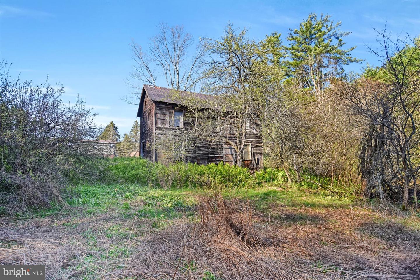 45 Laurel Ln Property Photo 35