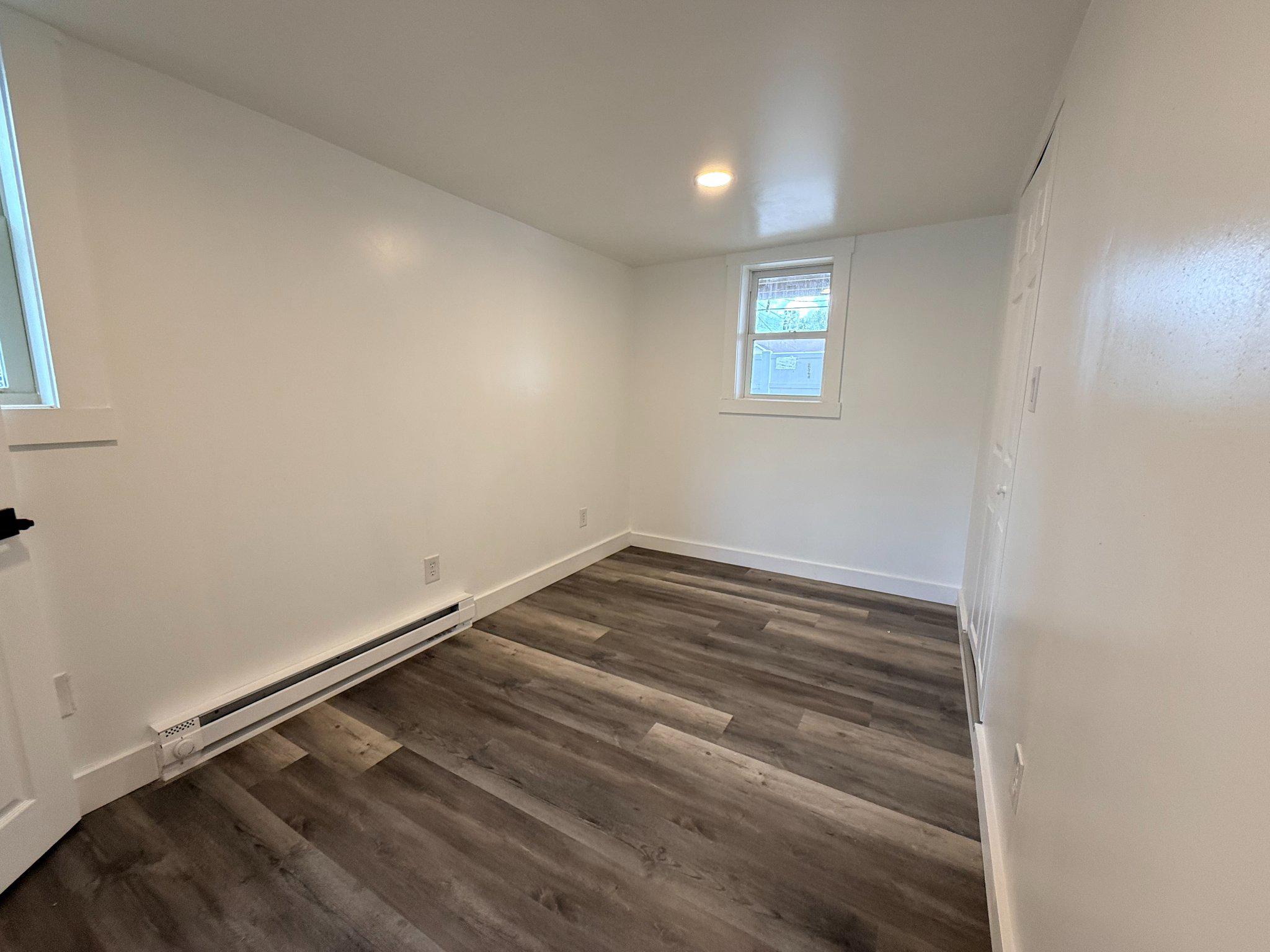 385 Herr St Property Photo 15