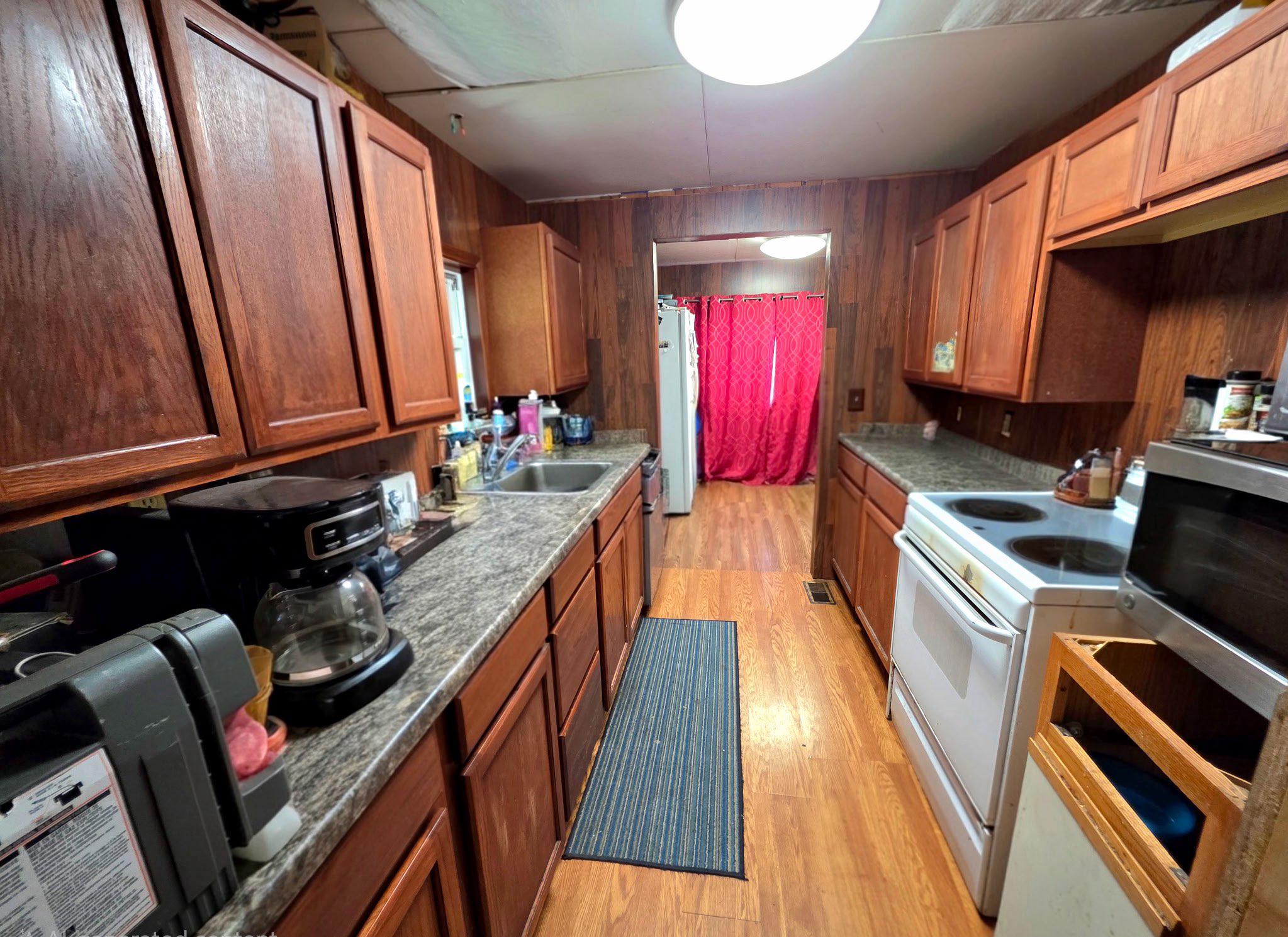 906 Central Ave Property Photo 26