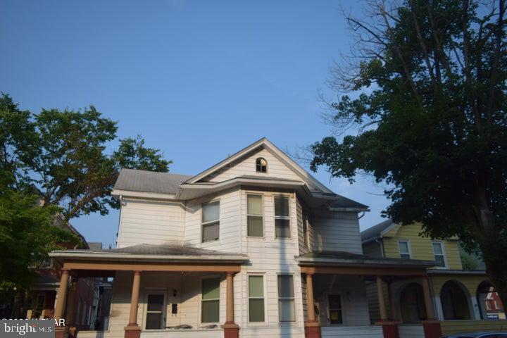 141-143 Third St Property Photo 1