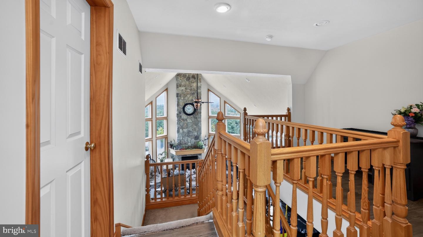 150 Bumble Bee Ln Property Photo 84