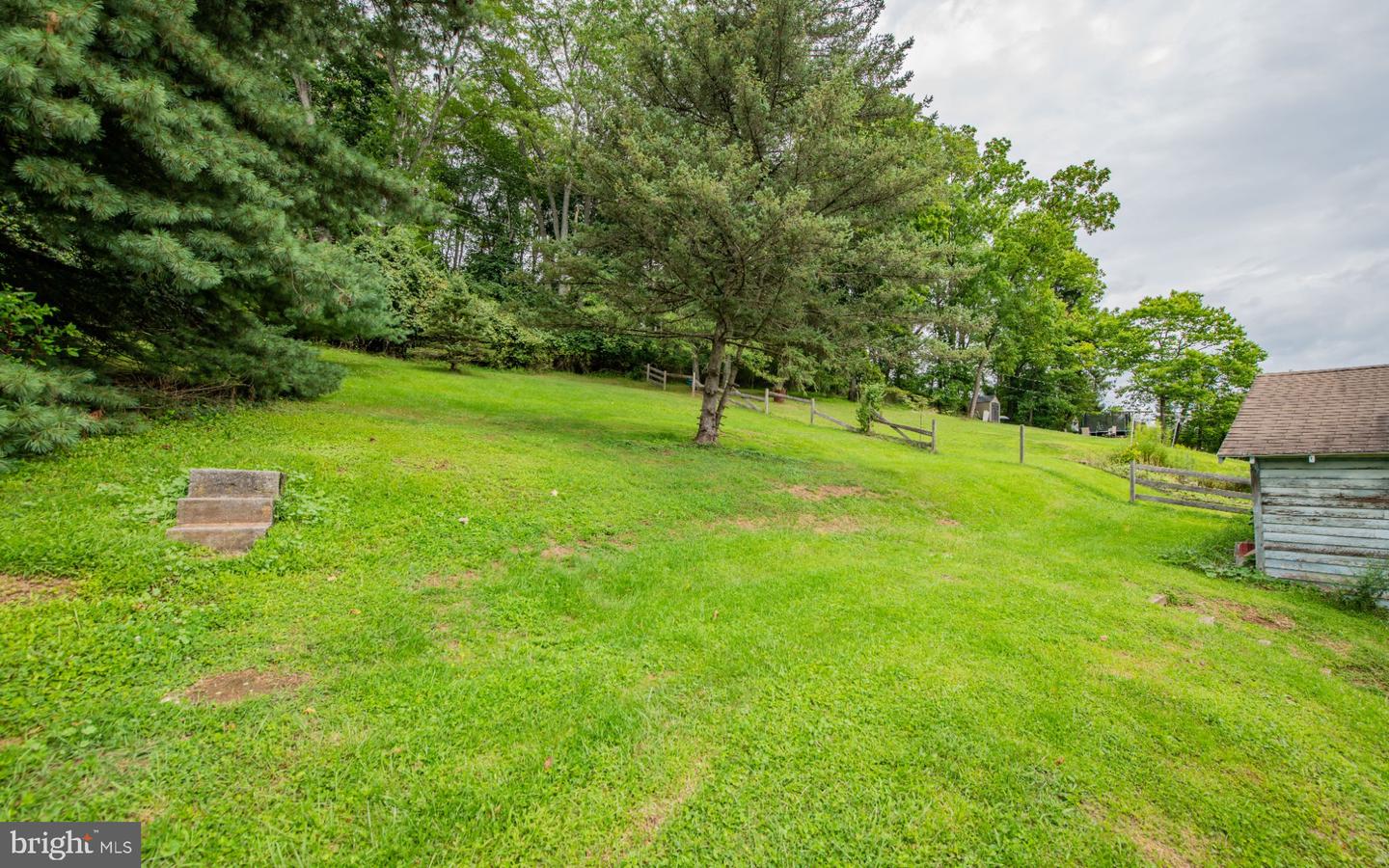1035 4th St Property Photo 10