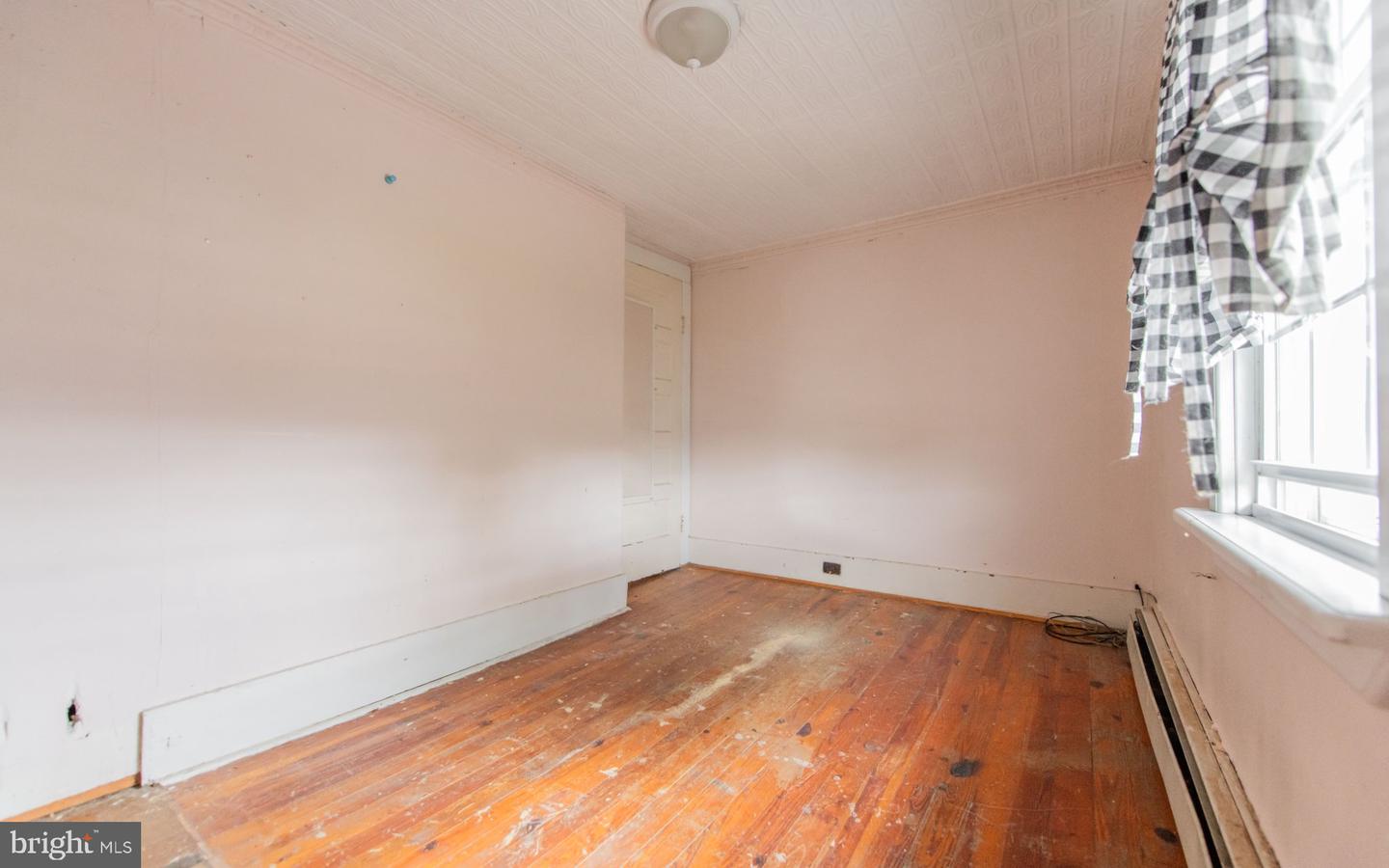 1035 4th St Property Photo 13