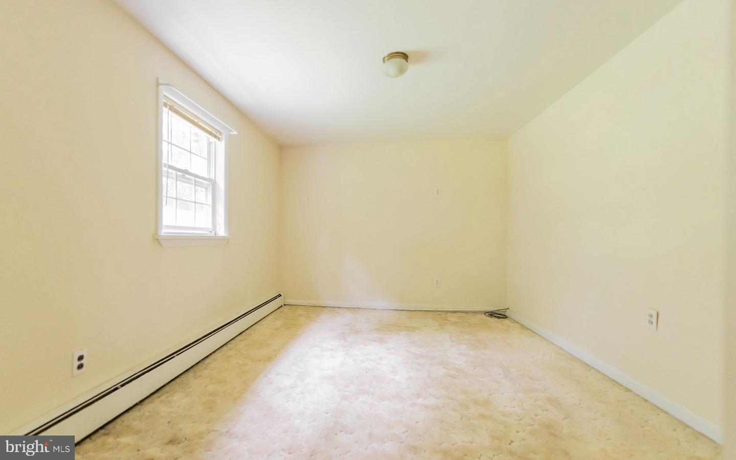 1035 4th St Property Photo 17