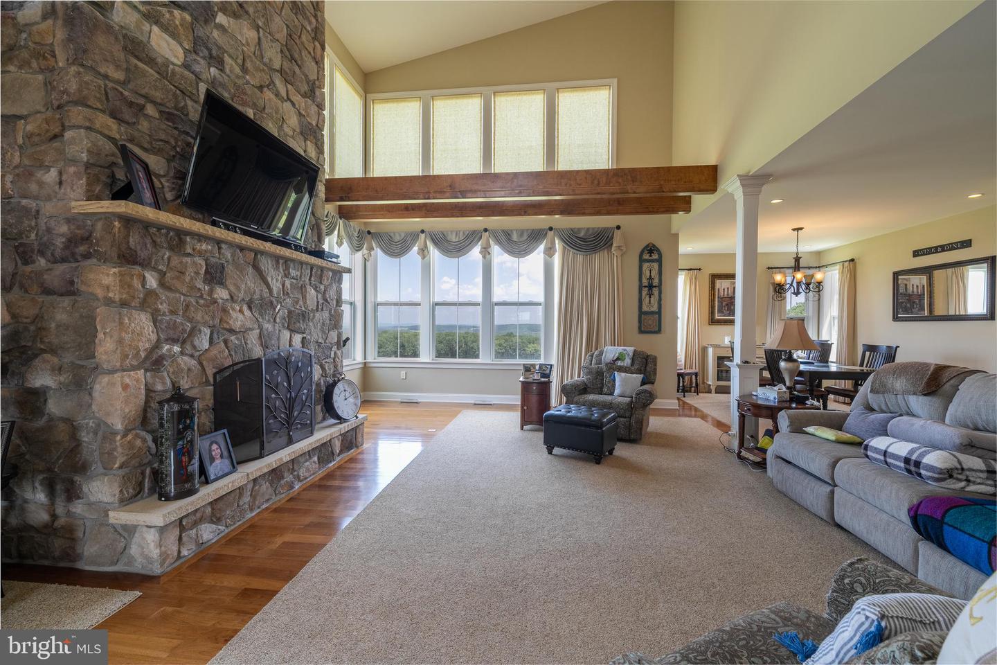 53 Airport Rd Property Photo 9