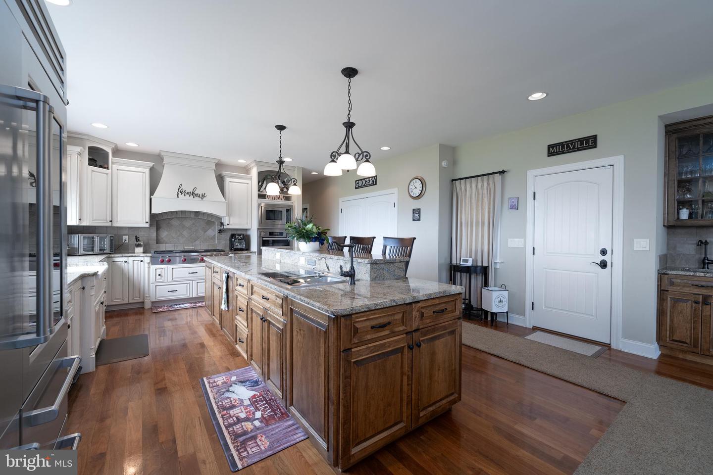 53 Airport Rd Property Photo 14