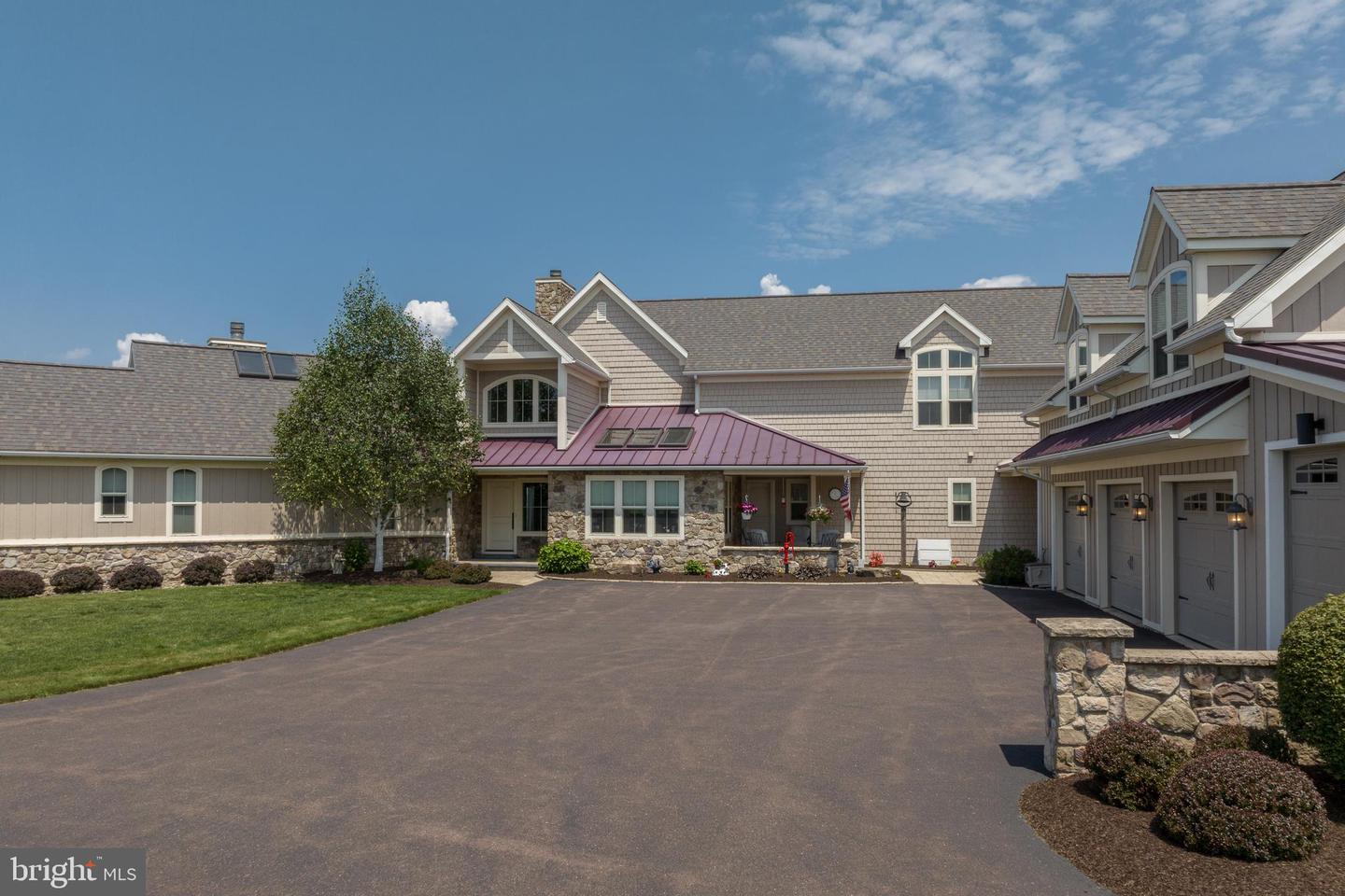53 Airport Rd Property Photo 40