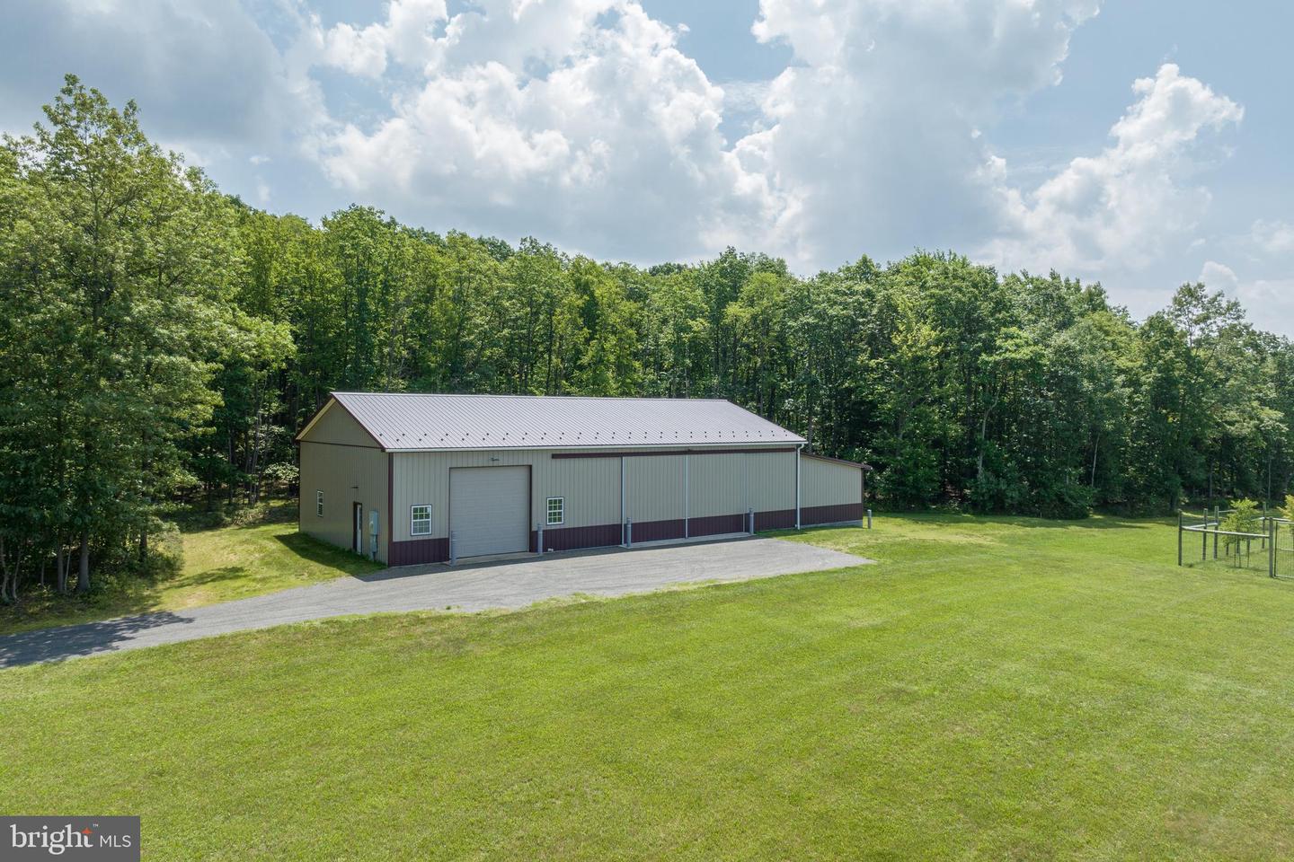 53 Airport Rd Property Photo 49