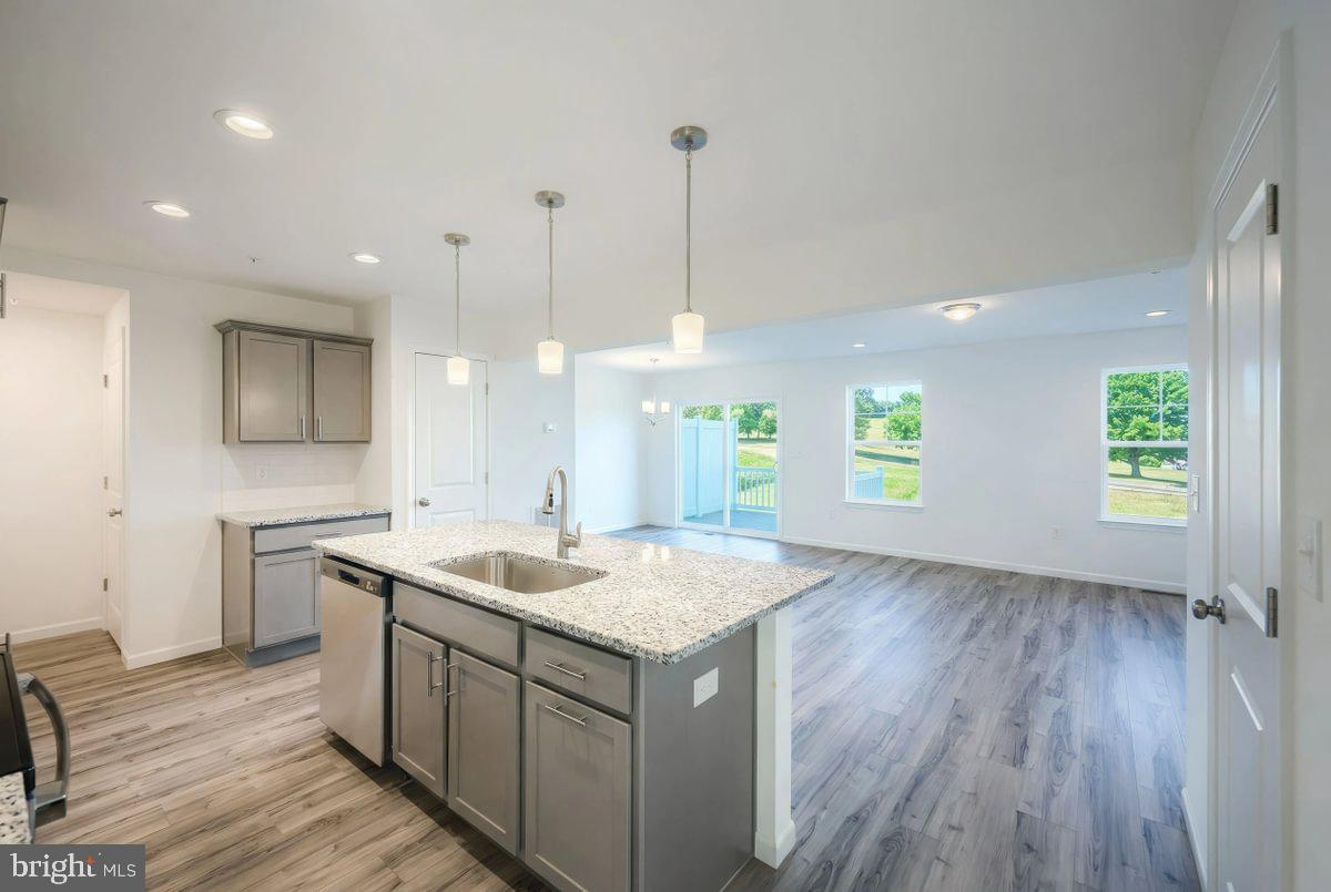 20-102 Julian Dr #lot 31 Property Photo 11