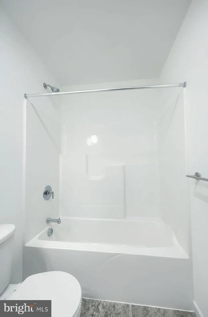 20-102 Julian Dr #lot 31 Property Photo 24
