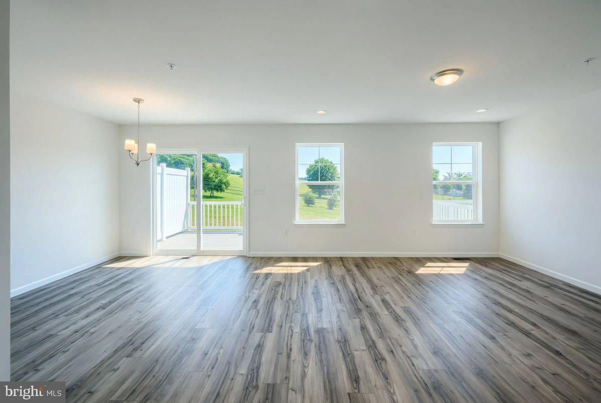 20-102 Julian Dr #lot 31 Property Photo 31