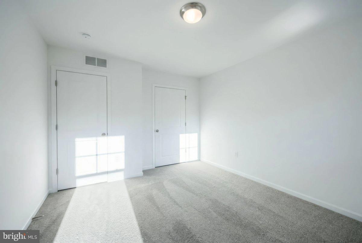20-102 Julian Dr #lot 31 Property Photo 34