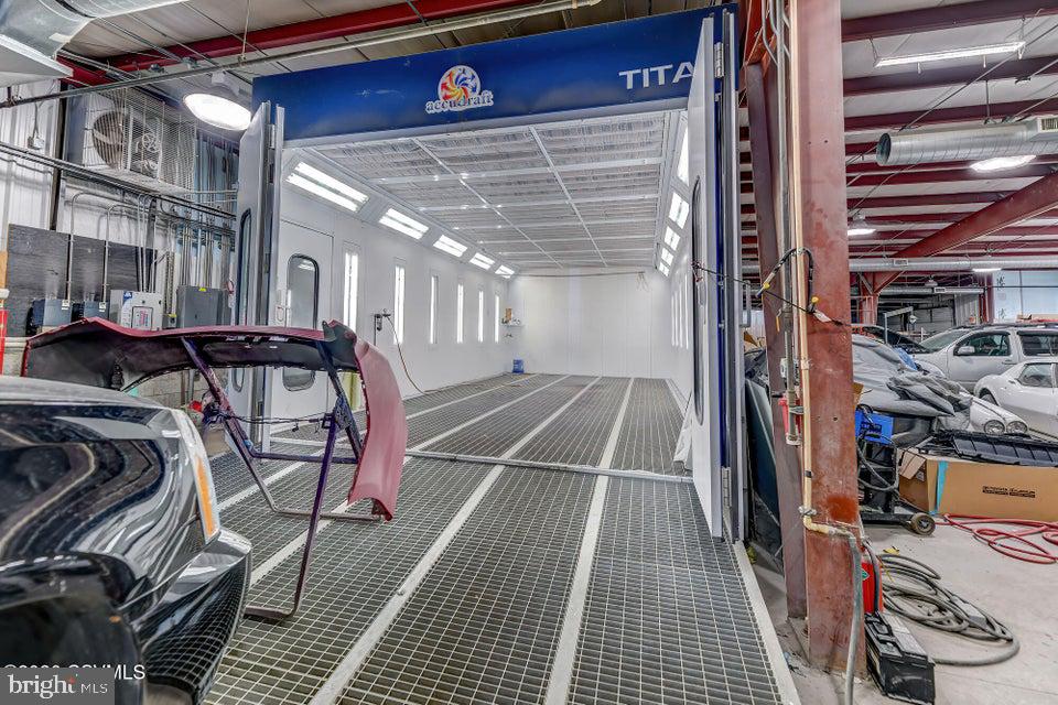 2601 Front St W Property Photo 8