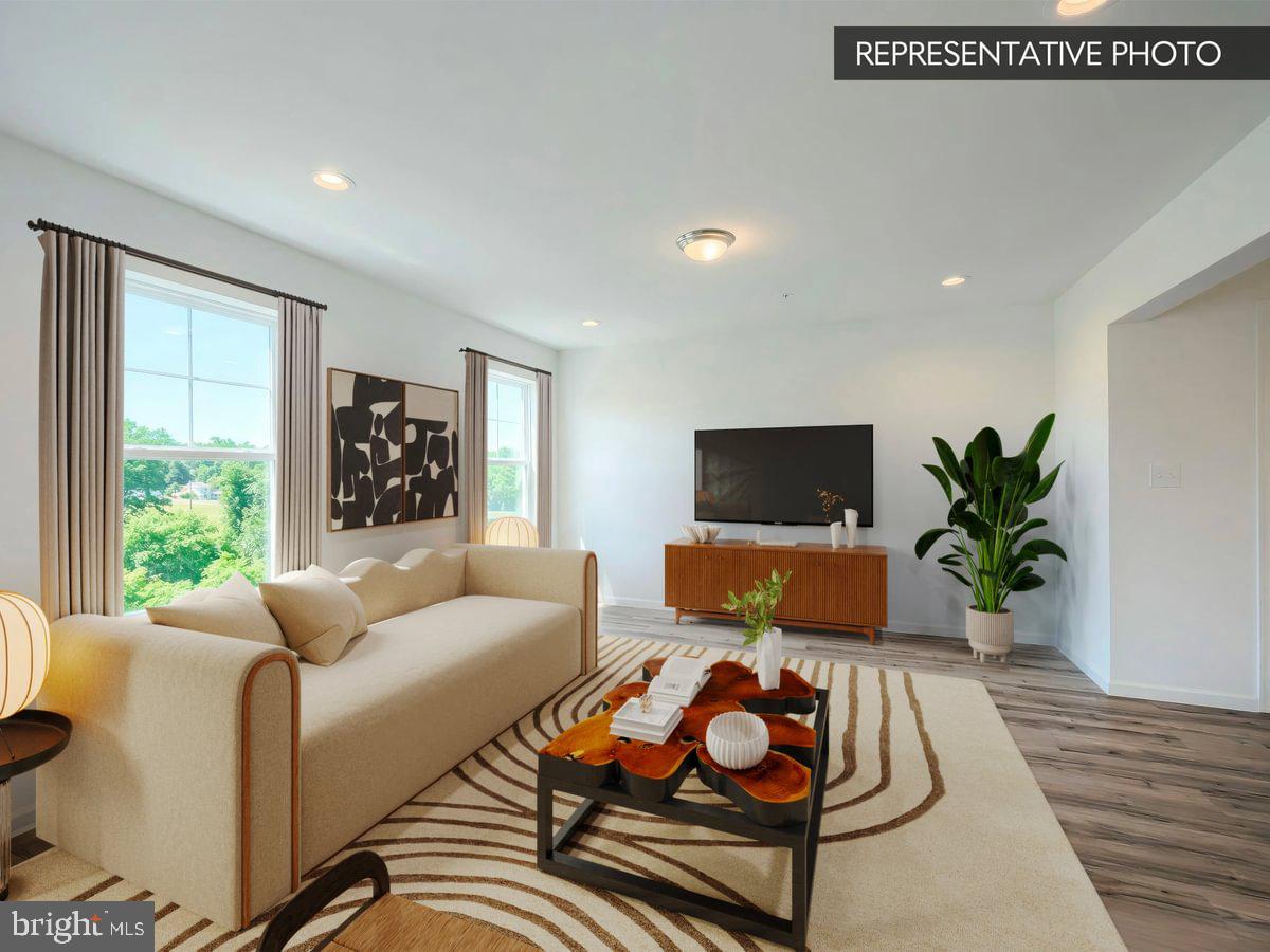 19-101 Julian Dr #lot 10 Property Photo 4