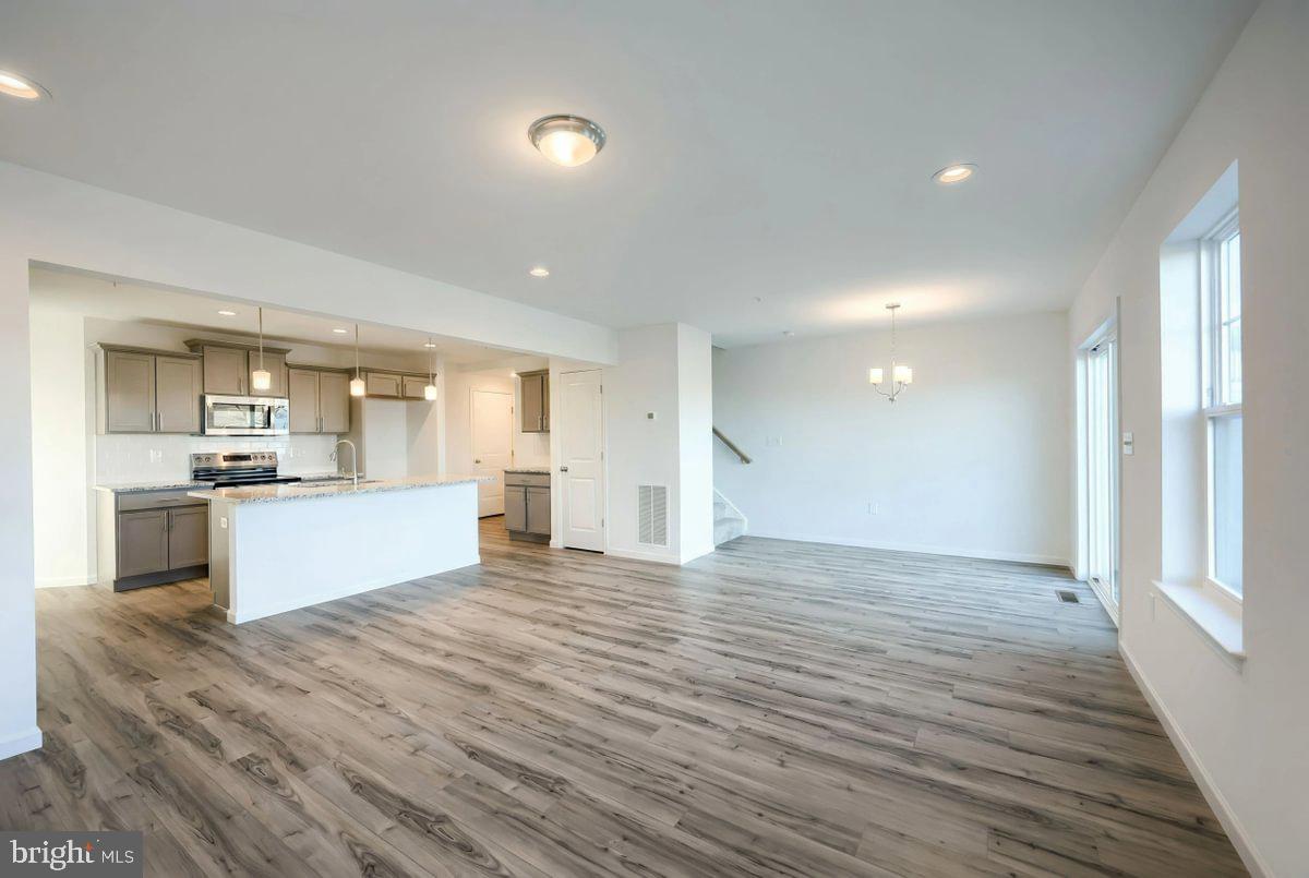 19-101 Julian Dr #lot 10 Property Photo 19