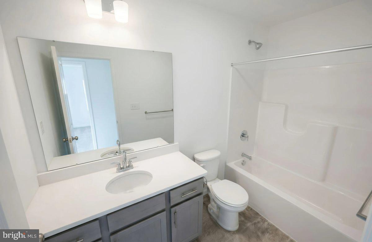 19-101 Julian Dr #lot 10 Property Photo 35