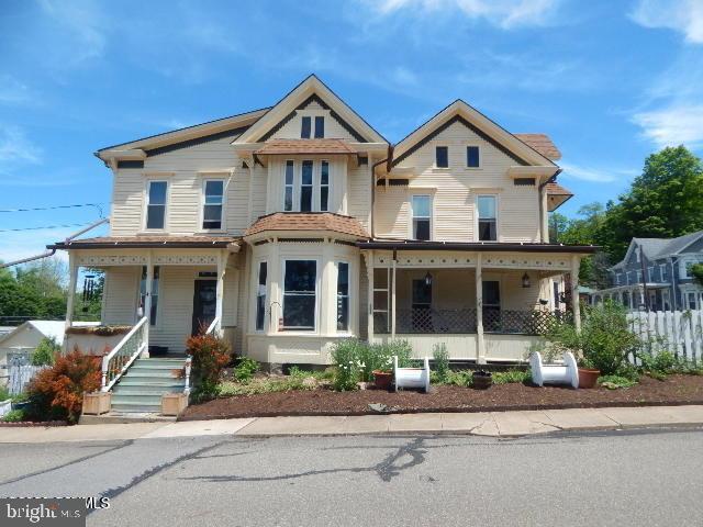 501 MAIN ST