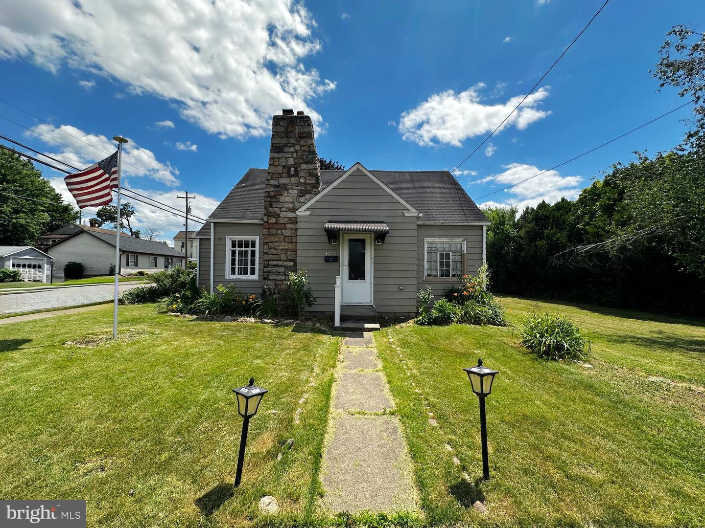 1200 Spring Garden Avenue Property Photo 1