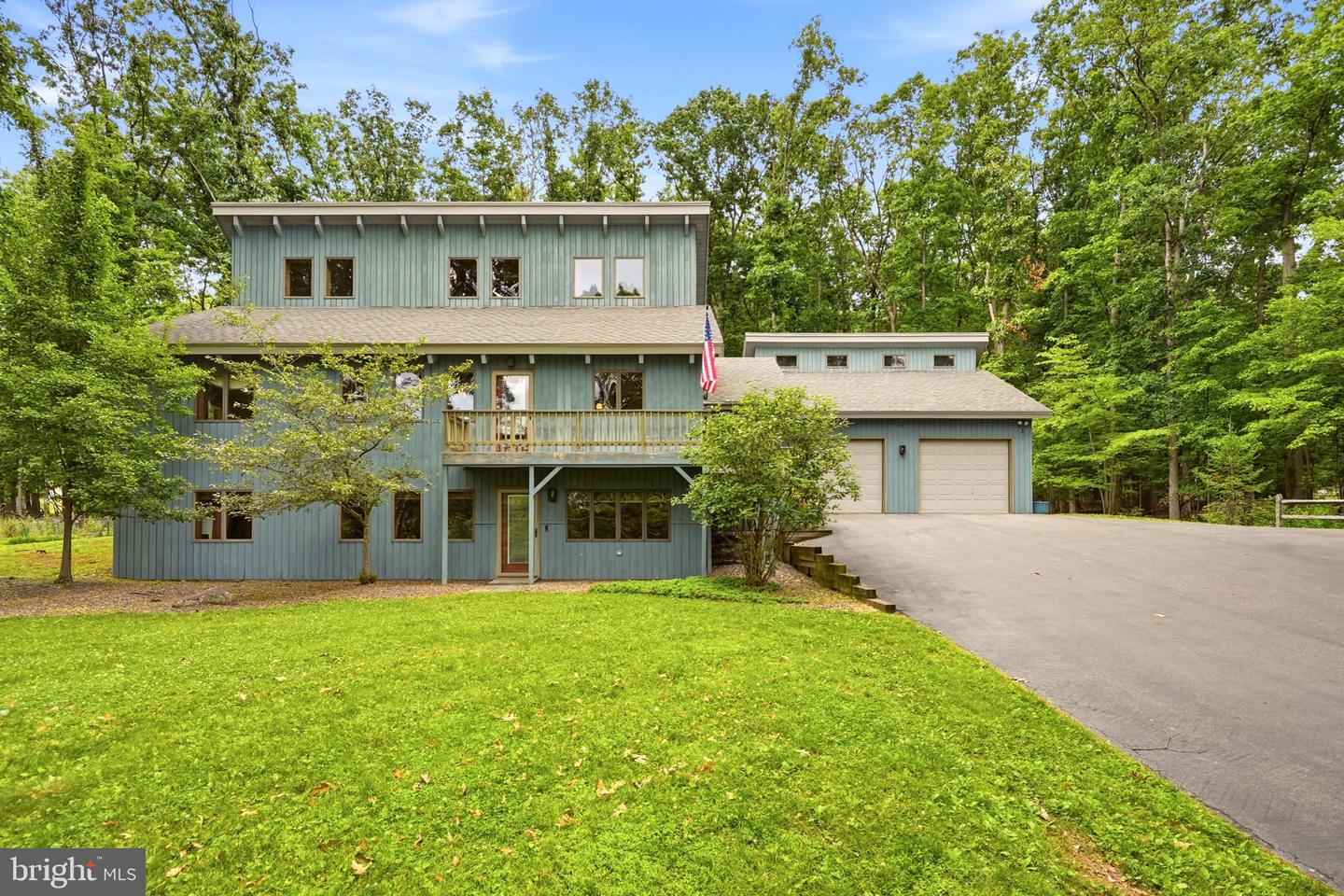 17 Maplewood Rd Property Photo 2